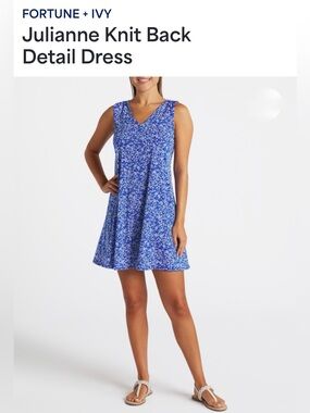 Fortune and Ivy Blue Floral V-Neck Sleeveless Dress. Sz M